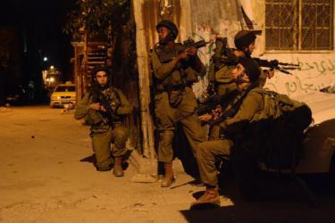 جيش الاحتلال يعتقل 11 مواطنا في الضفة والقدس