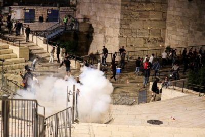 الجبهة تدعو لتحويل الهبة الشعبية في القدس إلى انتفاضة عارمة