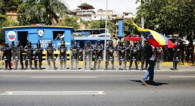 فنزويلا تتوعد رئيس كولومبيا بملاحقته أمام الجنائية الدولية
