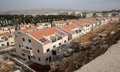 صحيفة: إسرائيل تخطط للترويج لبناء آلاف الوحدات الاستيطانية بالقدس لتغيير الخريطة المنطقة
