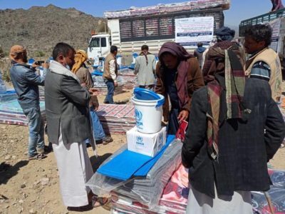 اليمن.. توزيع مساعدات إيوائية للنازحين في بلاد الروس والحيمة الخارجية بمحافظة صنعاء