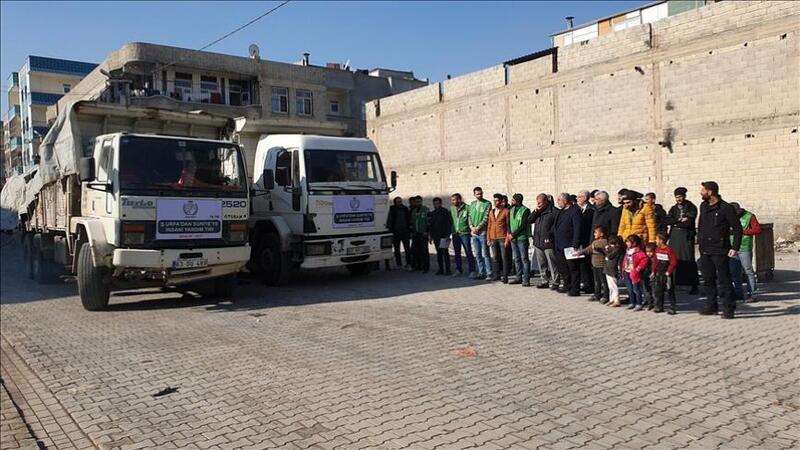 الإغاثة التركية ترسل 200 شاحنة مساعدات إنسانية إلى سوريا