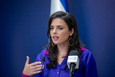 وزيرة الداخلية الإسرائيلية: قانون الكهرباء لا ينطبق على القرى البدوية غير المعترف بها
