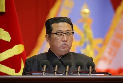 زعيم كوريا الشمالية يتحدث عن الطعام وليس الأسلحة النووية لعام 2022