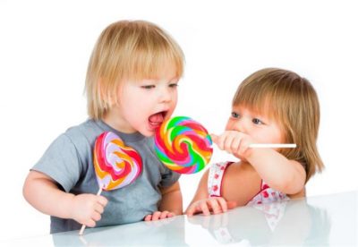 هل السكر يجعل الأطفال مفرطي الحركة؟