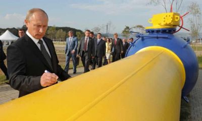 الرئيس الروسي يوقع قانونا للتعامل بالروبل مع المستثمرين الأجانب في شحن الغاز المسال