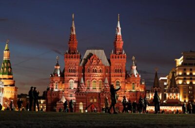 موسكو تطرد عشرات الدبلوماسيين الأوروبيين