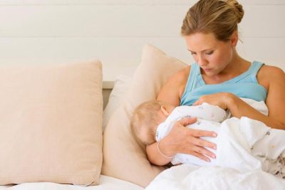 العلاقة بين الرضاعة الطبيعية والصحة العقلية للأم